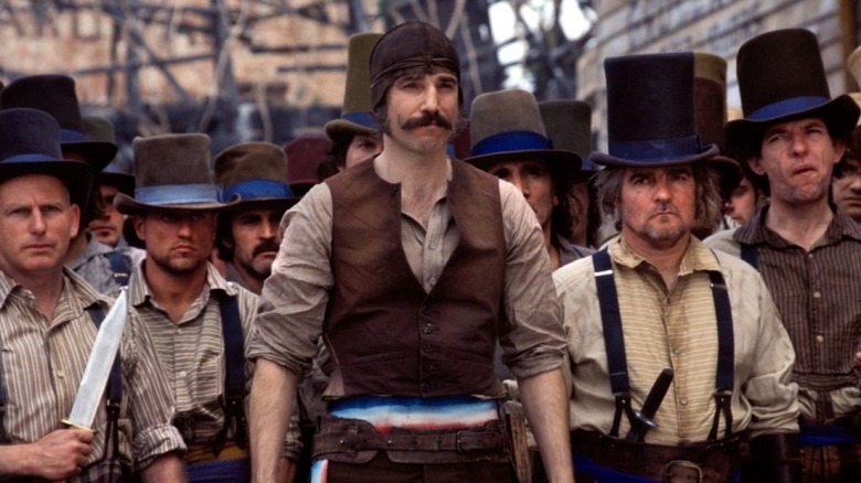 Daniel Day-Lewis and the cast of Gangs of New York