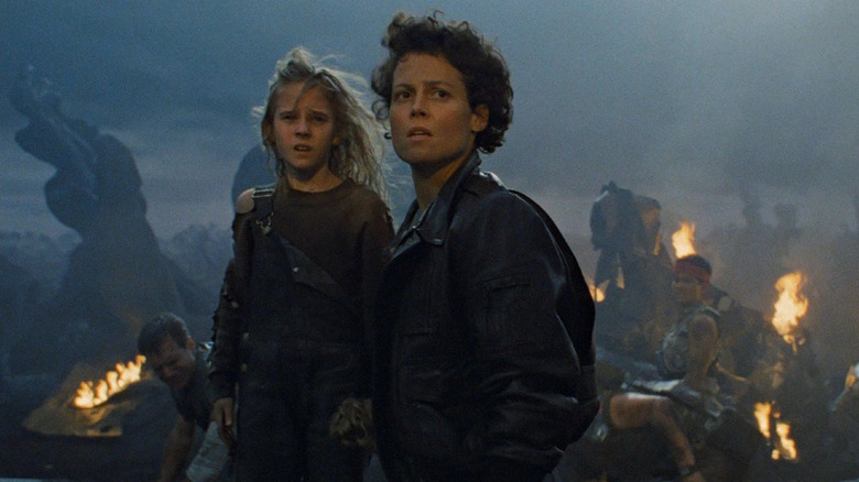 Sigourney Weaver and Carrie Henn in "Aliens"